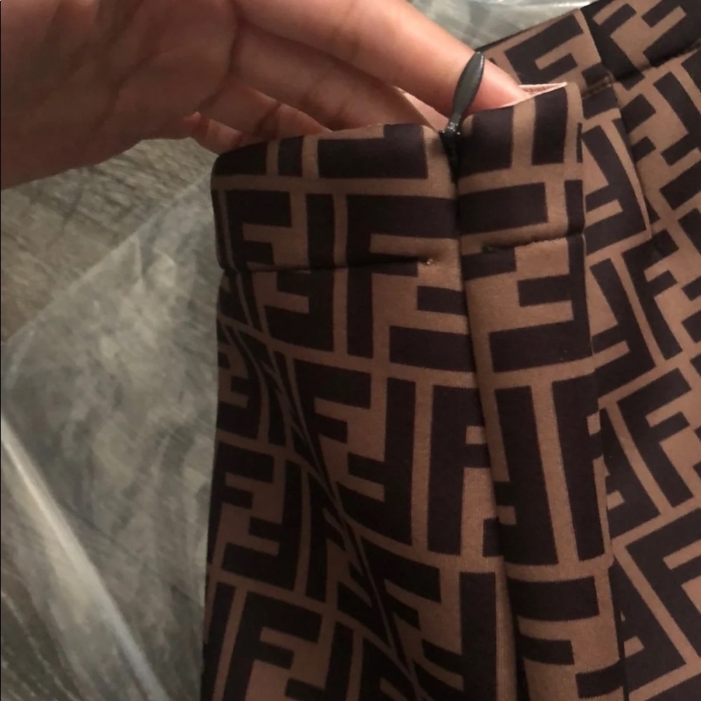 Fendi Shorts - Picture 5 of 8